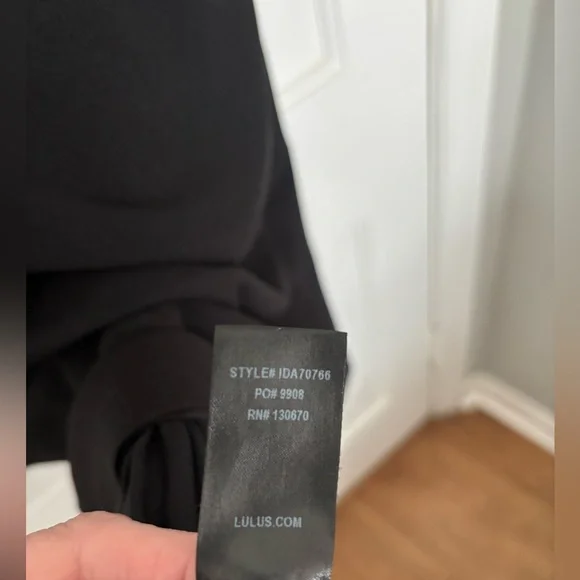 EUC Lulu's Black Sheer Ruffle-Sleeve Bodycon Dress Size S - Picture 8 of 12